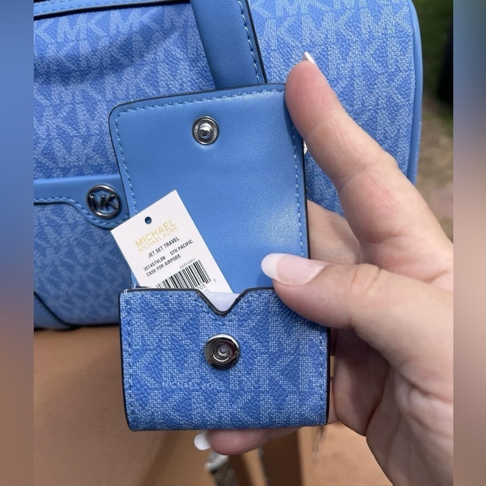 Michael Kors South Pacific Medium Duffle Satchel Crossbody NWT AirPods Charm - Picture 3 of 10